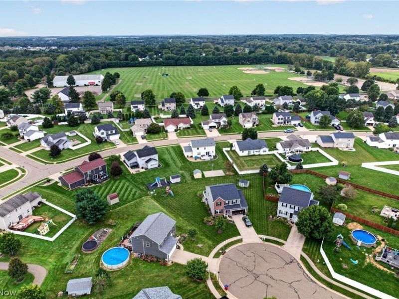 2698 Dutch Circle NE, Canton, OH 44721 Photo 3