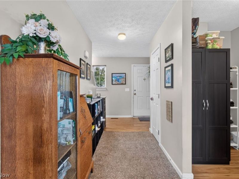 2698 Dutch Circle NE, Canton, OH 44721 Photo 5