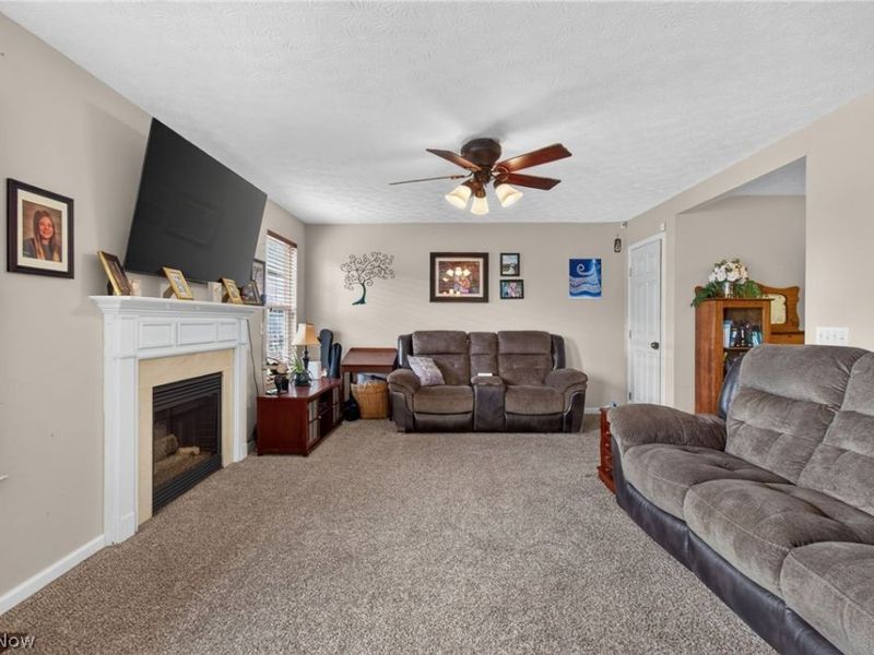 2698 Dutch Circle NE, Canton, OH 44721 Photo 8