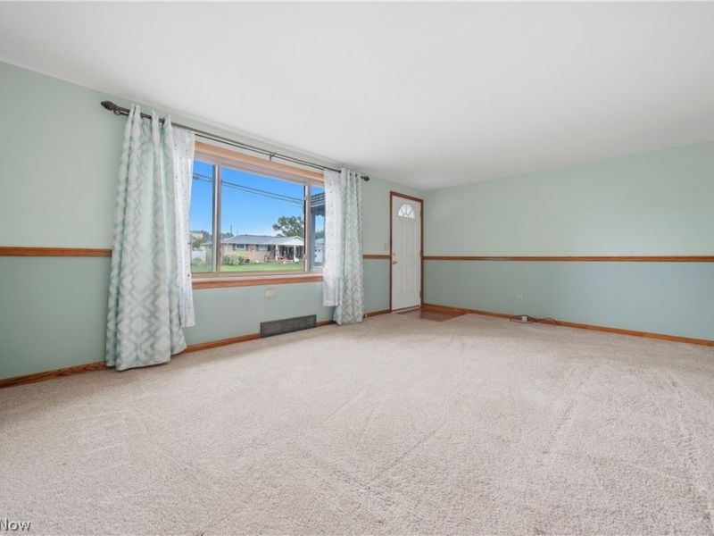 1009 Niles Street SW, Massillon, OH 44647 Photo 2