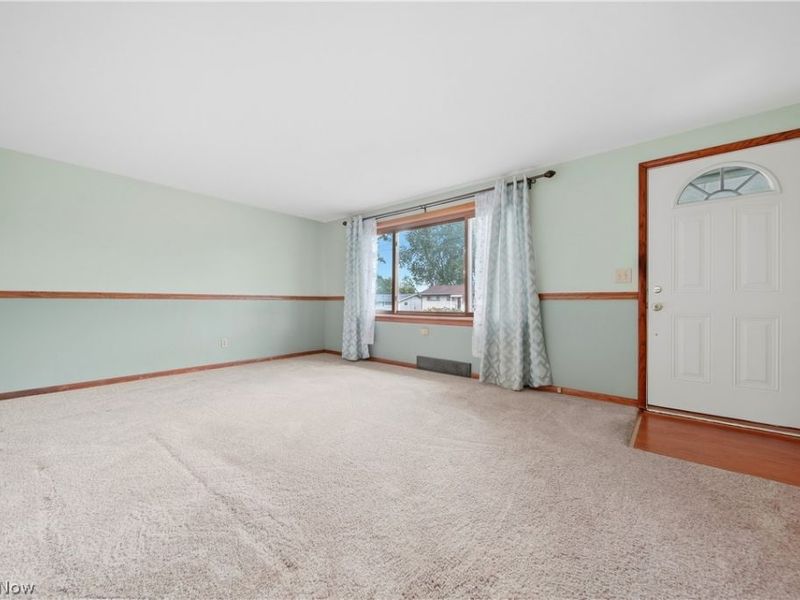 1009 Niles Street SW, Massillon, OH 44647 Photo 3