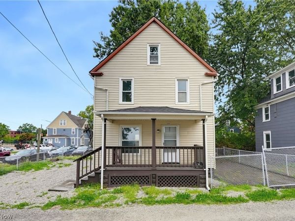 529 Hazel Place, Akron, OH 44304