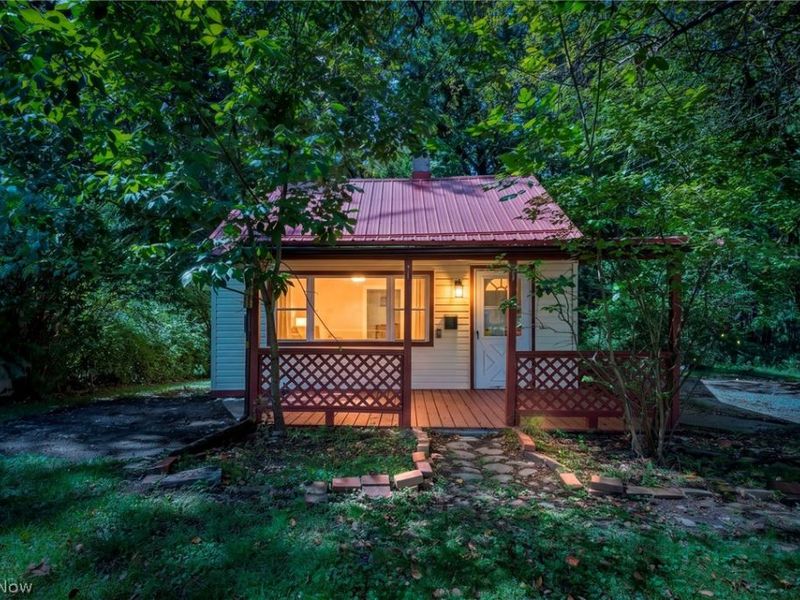954 Archer Road, Bedford, OH 44146 Photo 2