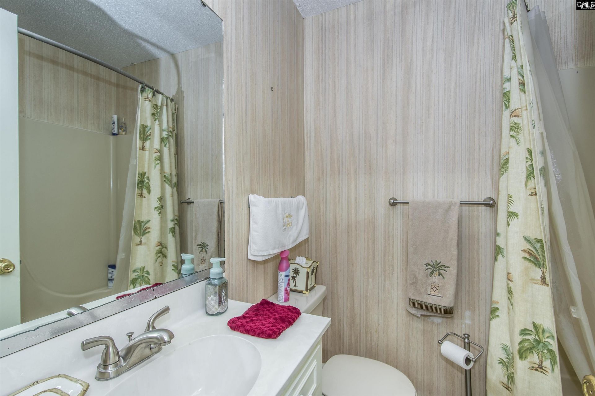 132 Burnsdowne Road Photo 31