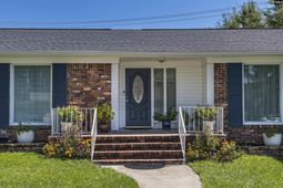 132 Burnsdowne Road photo 4
