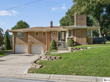 1110 N 60th Street, Omaha, NE 68132
