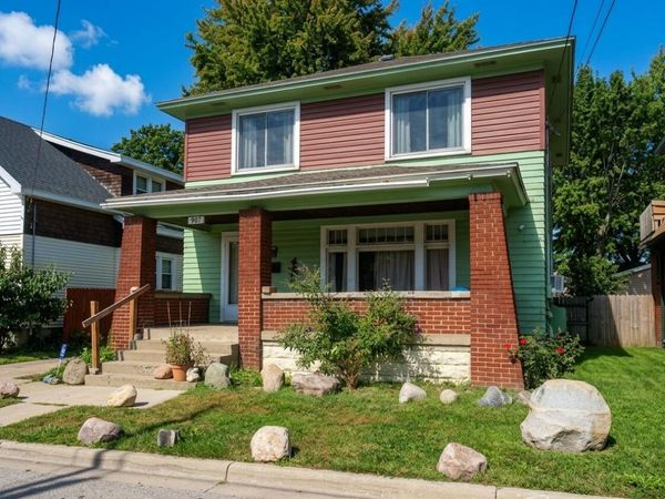 907 Burton Street SW, Wyoming, MI 49509