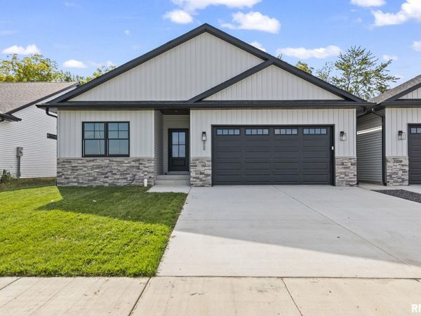 1711 Ambleside Drive, Springfield, IL 62711