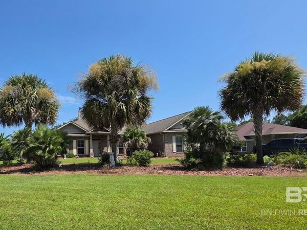 550 Leeds Court, Foley, AL 36535
