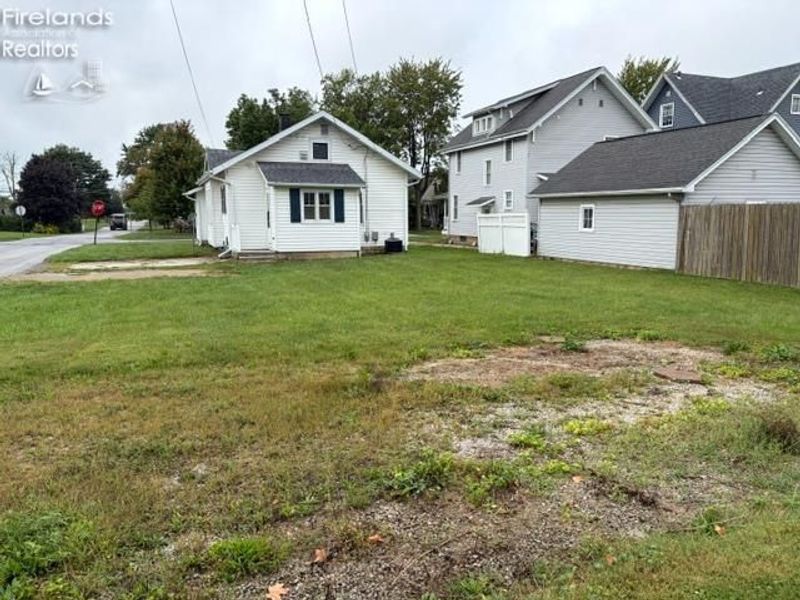 492 N Washington, Tiffin, OH 44883 Photo 6