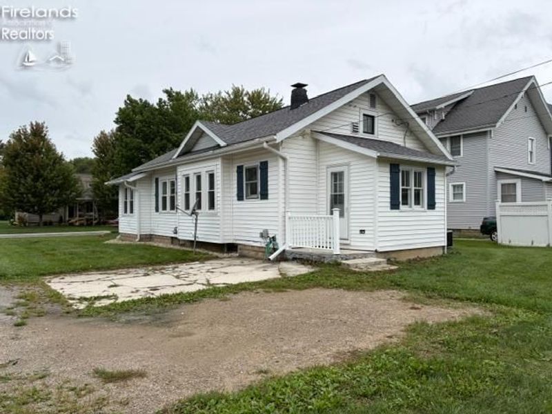 492 N Washington, Tiffin, OH 44883 Photo 7