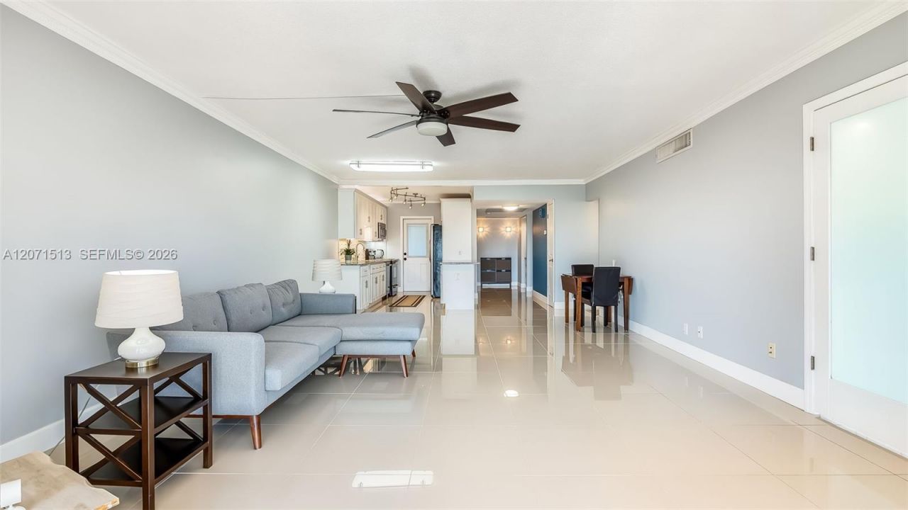 3300 N Palm Aire Dr, Unit 910, Pompano Beach, FL 33069 Photo