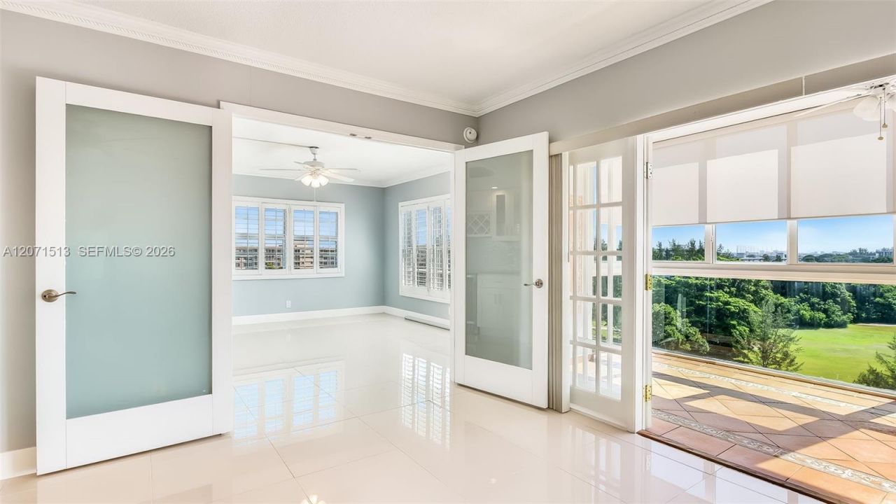 3300 N Palm Aire Dr, Unit 910, Pompano Beach, FL 33069 Photo