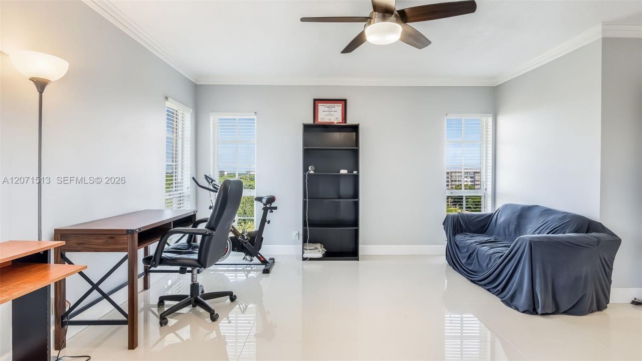 3300 N Palm Aire Dr, Unit 910, Pompano Beach, FL 33069 Photo