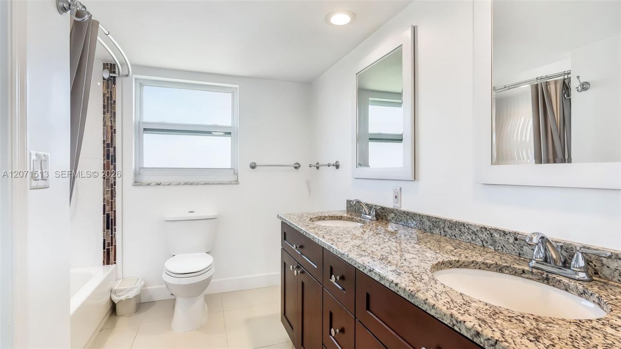 3300 N Palm Aire Dr, Unit 910, Pompano Beach, FL 33069 Photo