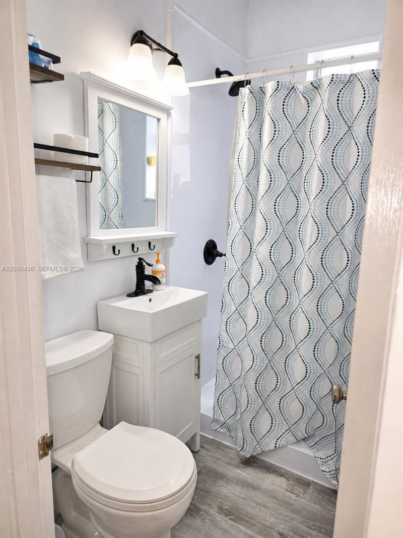 3710 Collins Ave , Unit N-309, Miami Beach, FL 33140 Photo
