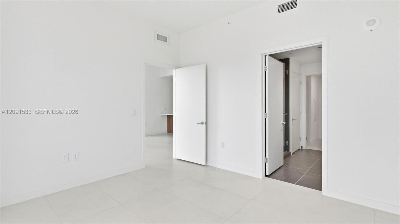 1400 Biscayne Blvd , Unit 2902, Miami, FL 33132 Photo