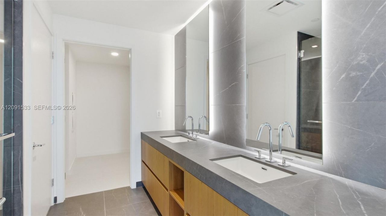 1400 Biscayne Blvd , Unit 2902, Miami, FL 33132 Photo