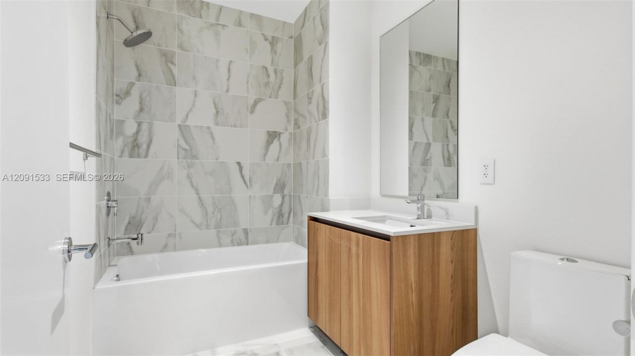 1400 Biscayne Blvd , Unit 2902, Miami, FL 33132 Photo