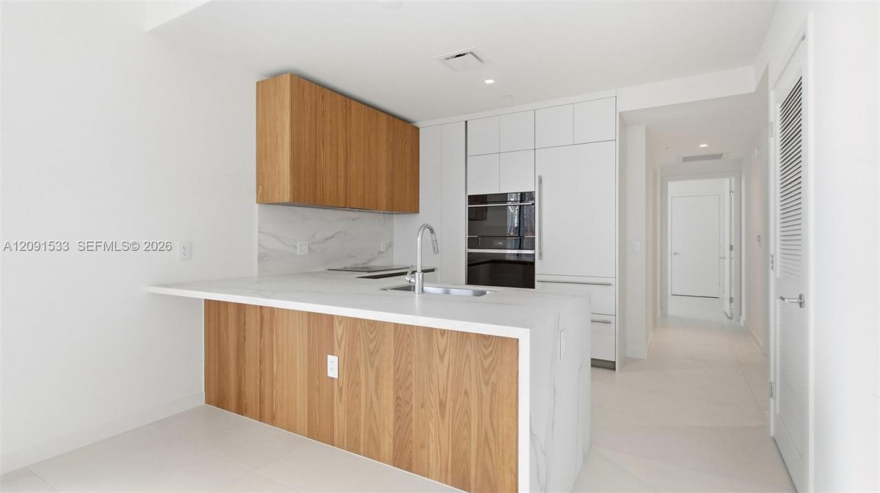 1400 Biscayne Blvd , Unit 2902, Miami, FL 33132 Photo
