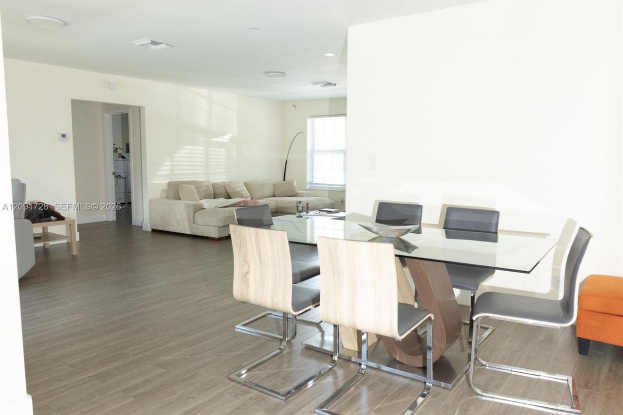 1320 Arthur St , Unit 1320, Hollywood, FL 33019 Photo