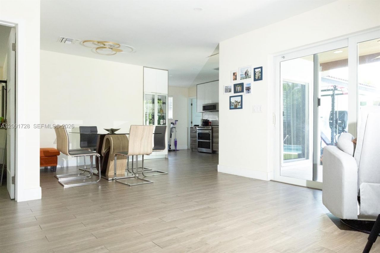 1320 Arthur St , Unit 1320, Hollywood, FL 33019 Photo