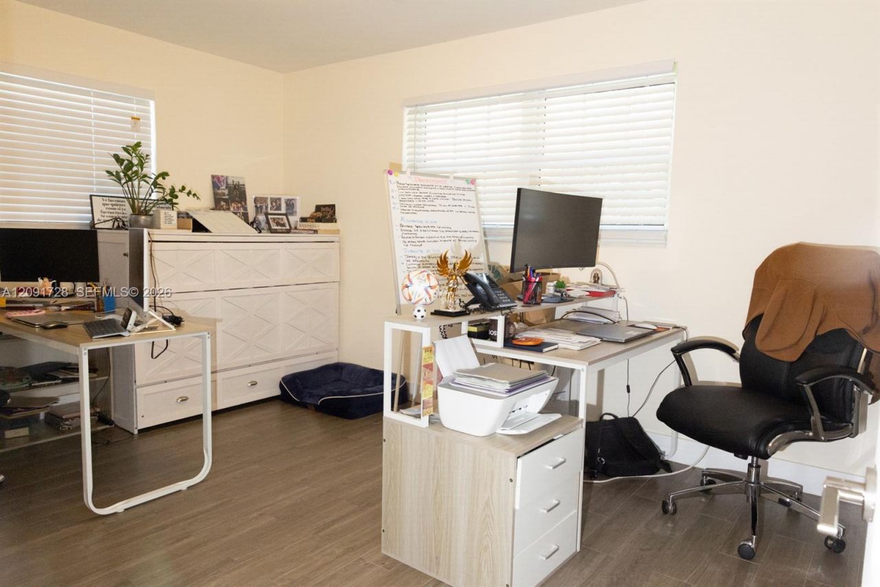 1320 Arthur St , Unit 1320, Hollywood, FL 33019 Photo