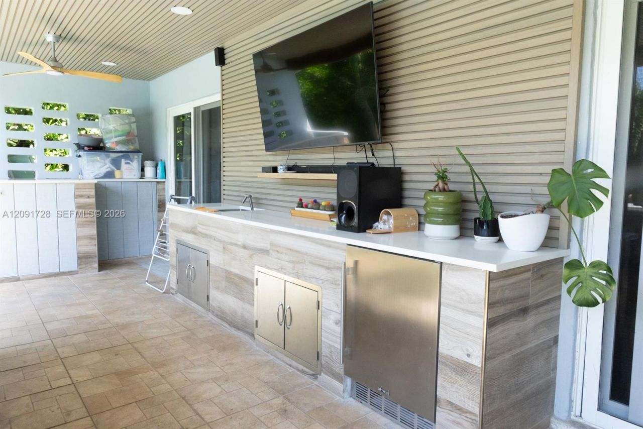 1320 Arthur St , Unit 1320, Hollywood, FL 33019 Photo