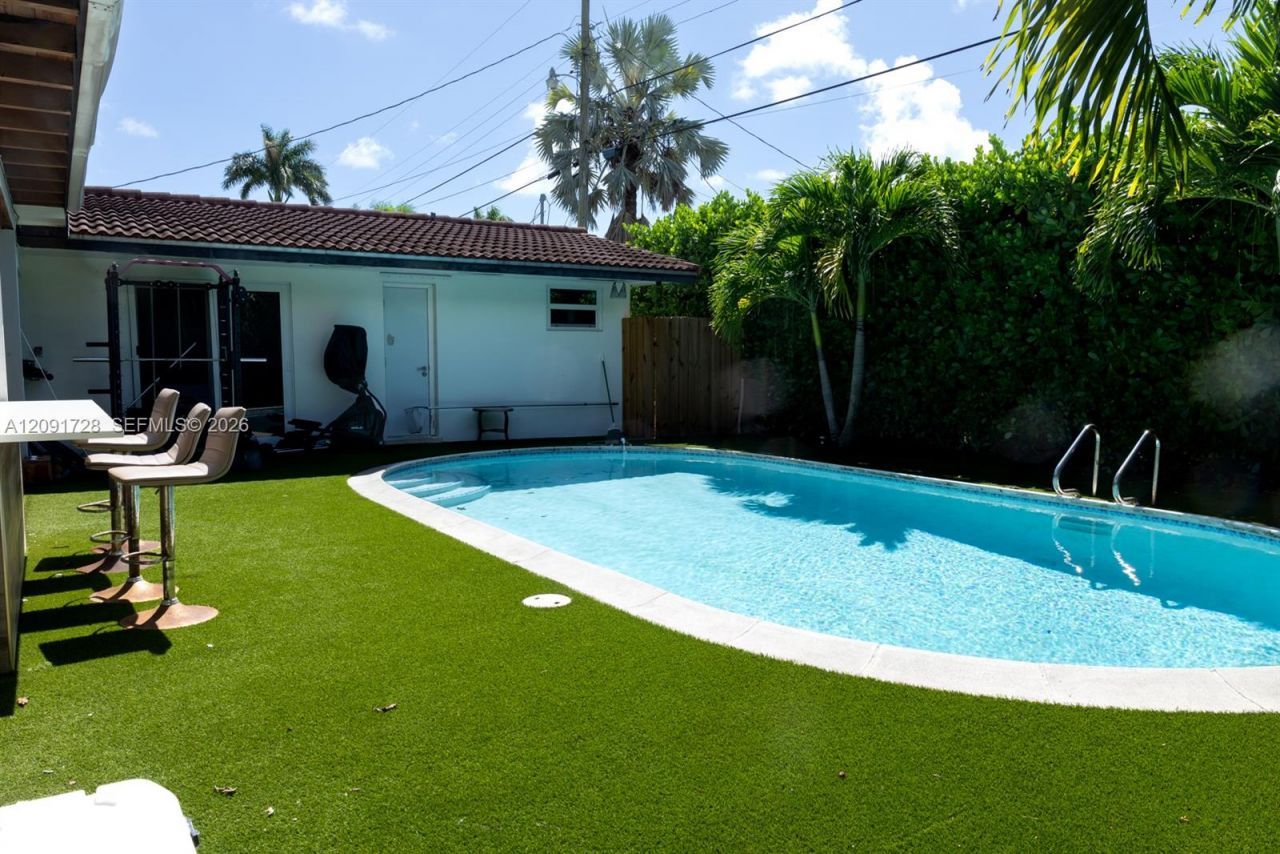 1320 Arthur St , Unit 1320, Hollywood, FL 33019 Photo