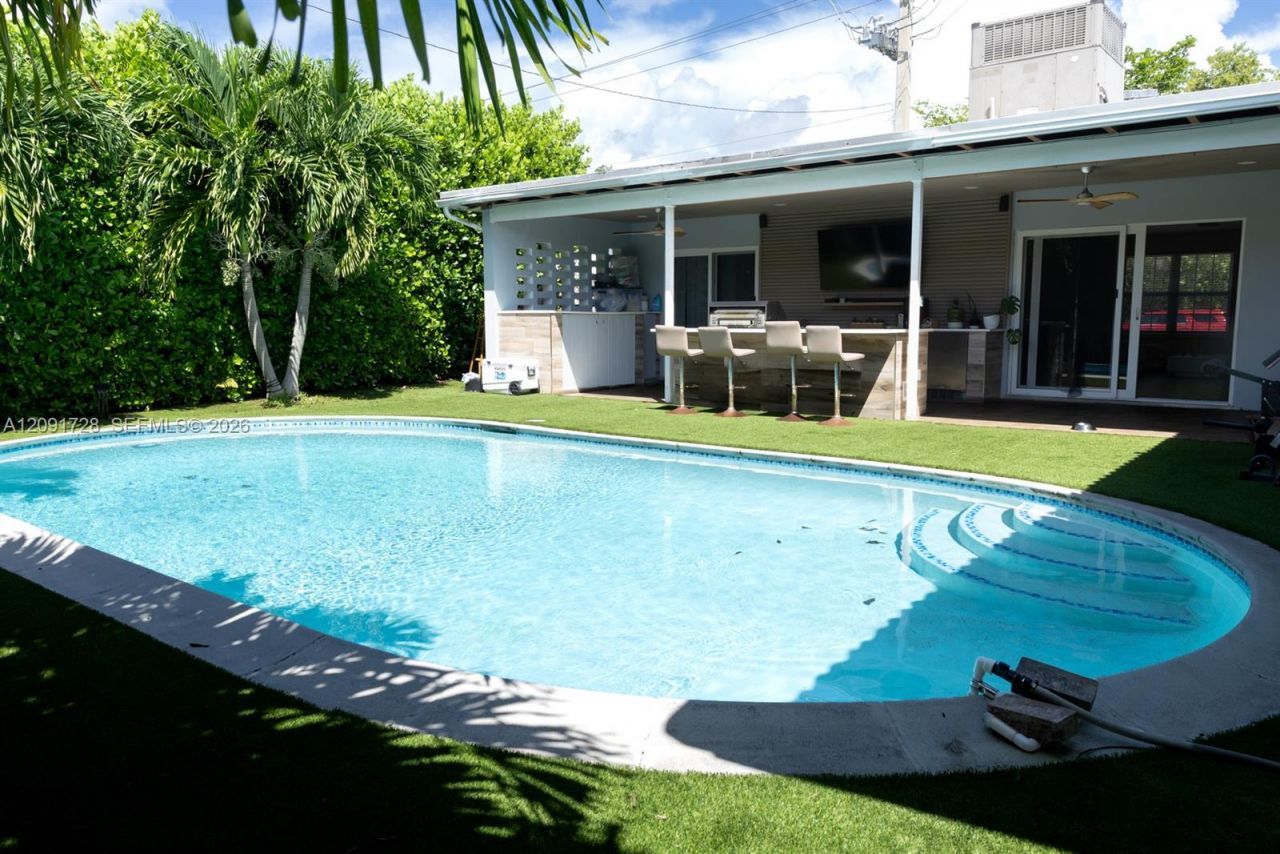 1320 Arthur St , Unit 1320, Hollywood, FL 33019 Photo