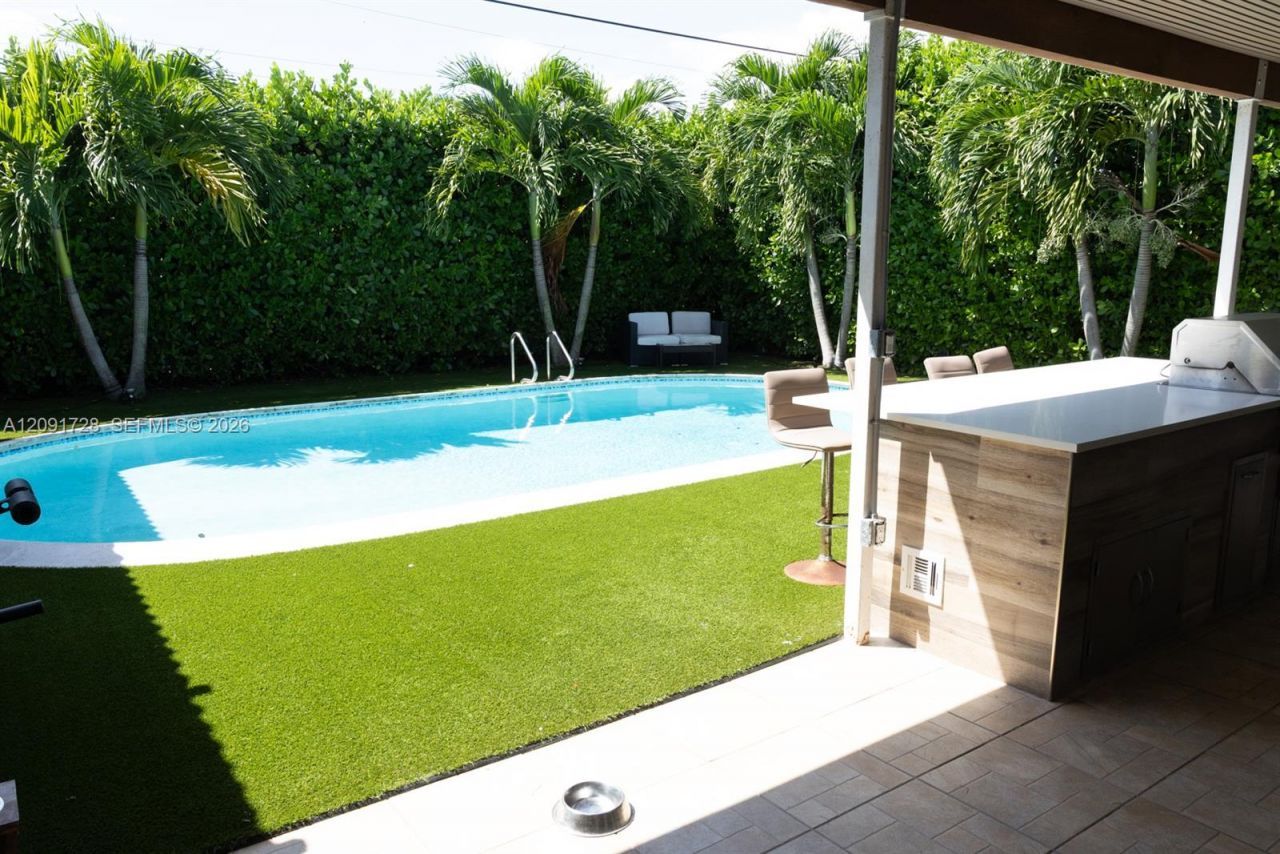 1320 Arthur St , Unit 1320, Hollywood, FL 33019 Photo