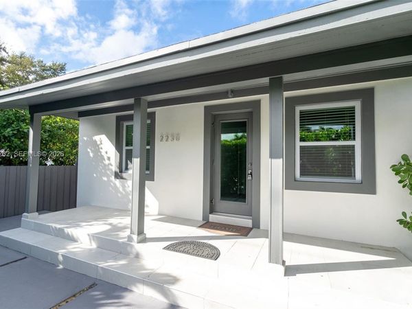 2230 SW 60th Ct , Miami, FL 33155
