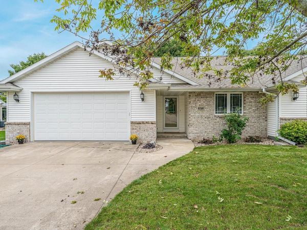 646 S LINCOLN STREET, Hortonville, WI 54944