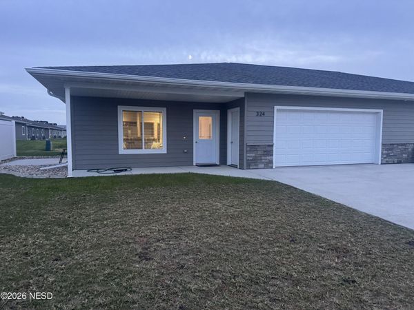 324 19TH AVENUE NW, Watertown, SD 57201