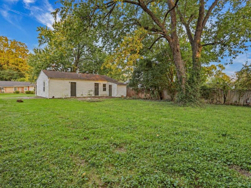 9757 Gibralter Drive, Colerain Township, OH 45251 Photo 7
