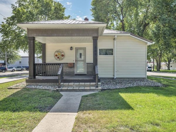 809 15th Street , Spirit Lake, IA 51360