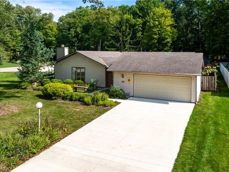 5153 N Barton Road, North Ridgeville, OH 44039 Photo 3