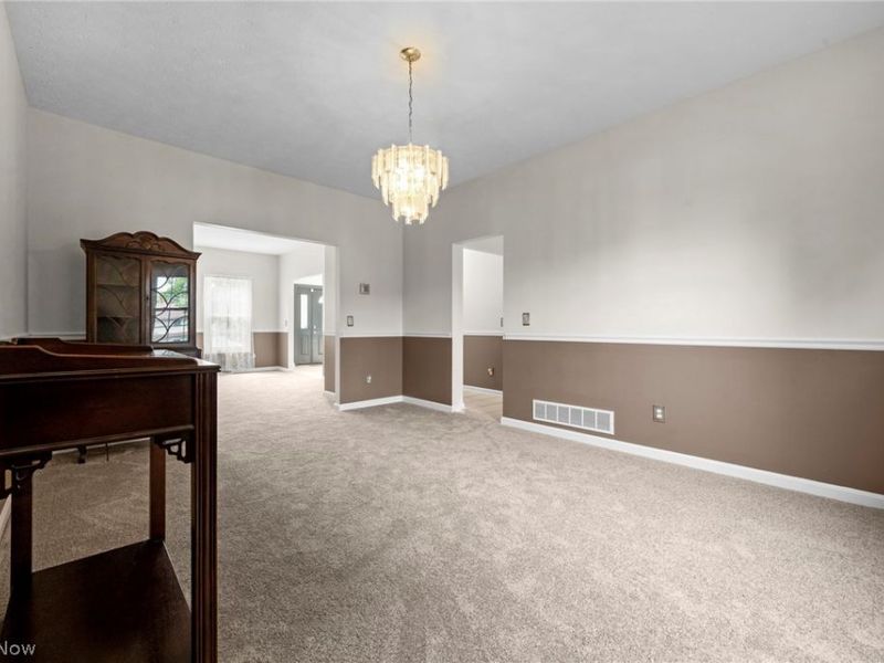 17118 Woodlawn Court, Strongsville, OH 44149 Photo 14