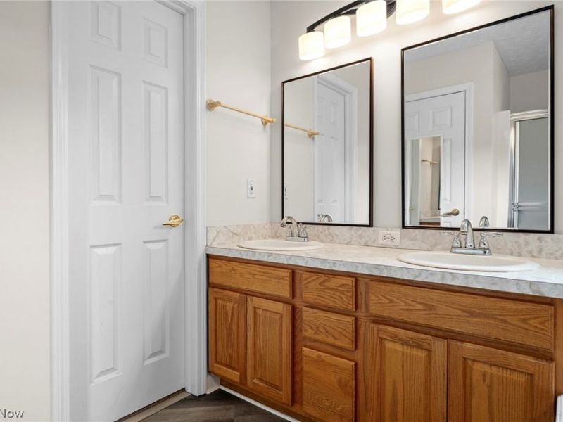 17118 Woodlawn Court, Strongsville, OH 44149 Photo 32