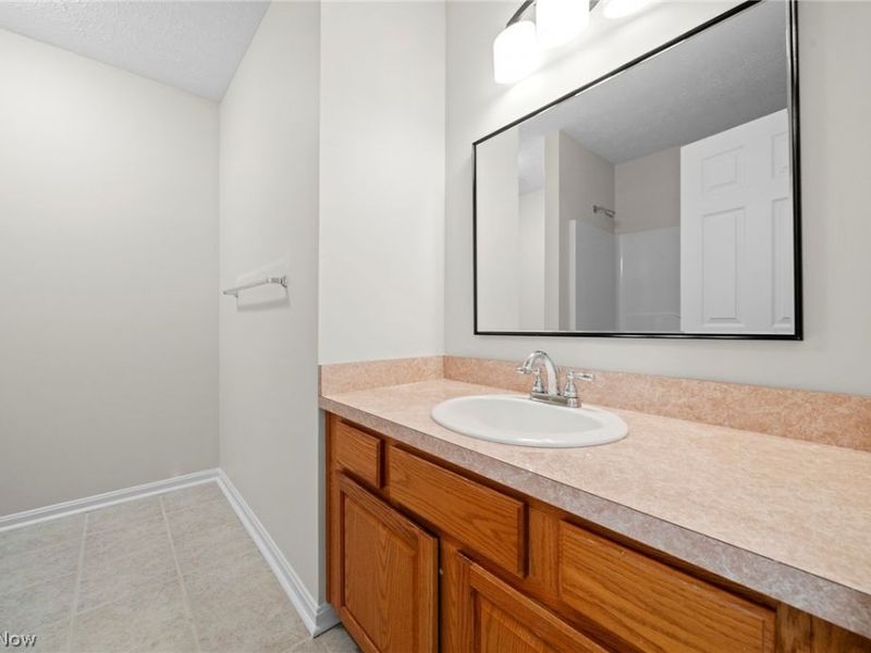 17118 Woodlawn Court, Strongsville, OH 44149 Photo 38