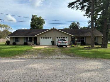 400 Park Drive SE, Brewster, OH 44613