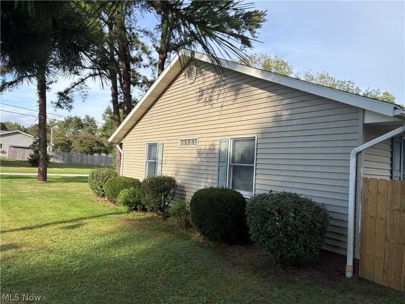 400 Park Drive SE, Brewster, OH 44613 Photo 17