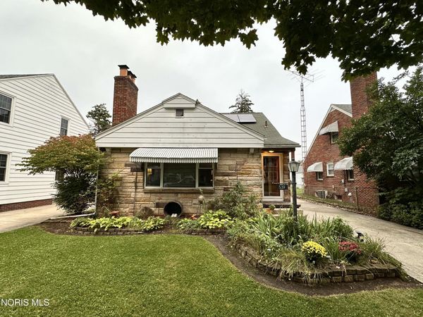 539 Ansonia Street, Oregon, OH 43616