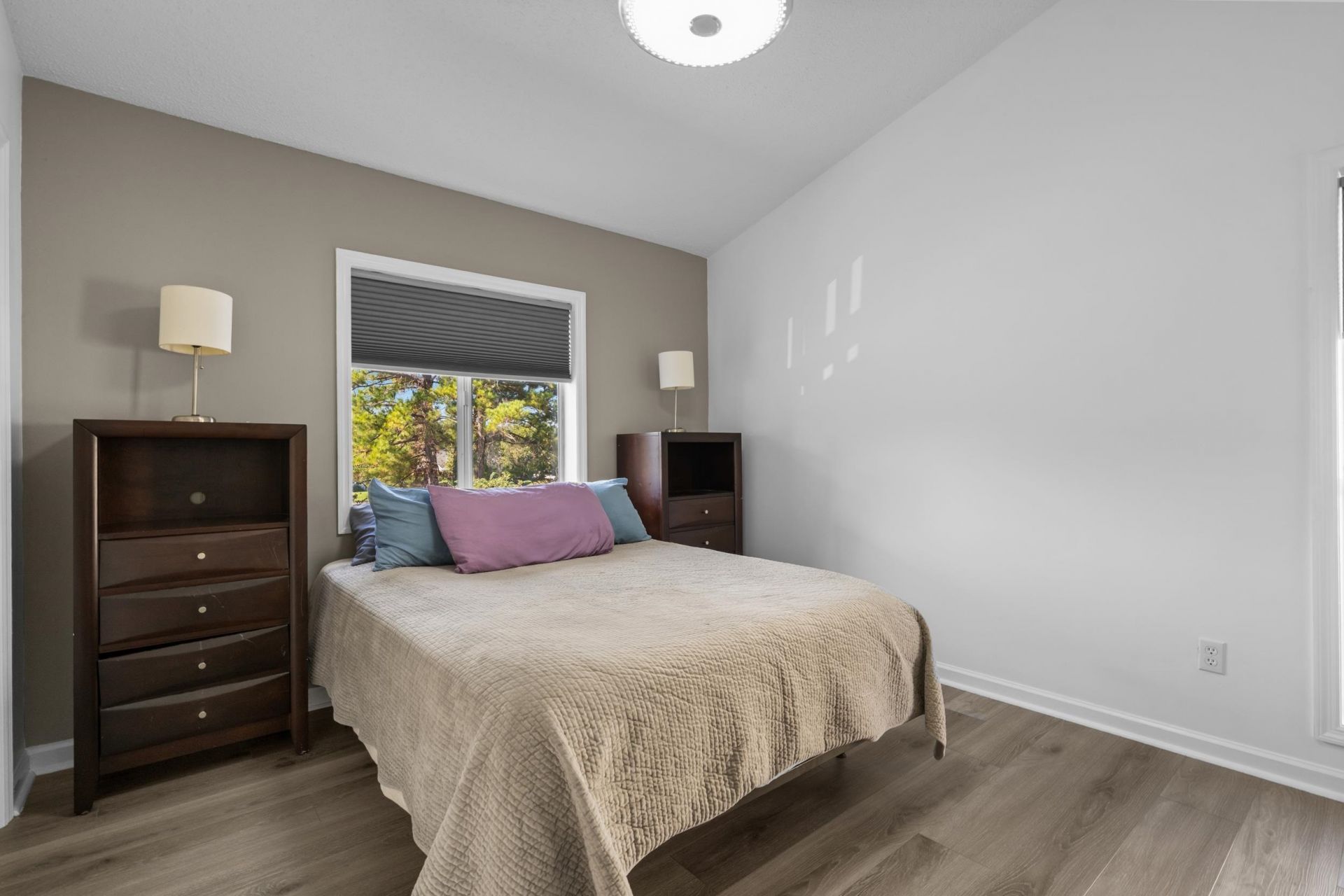 1129 White Tree Ln.  Photo 14