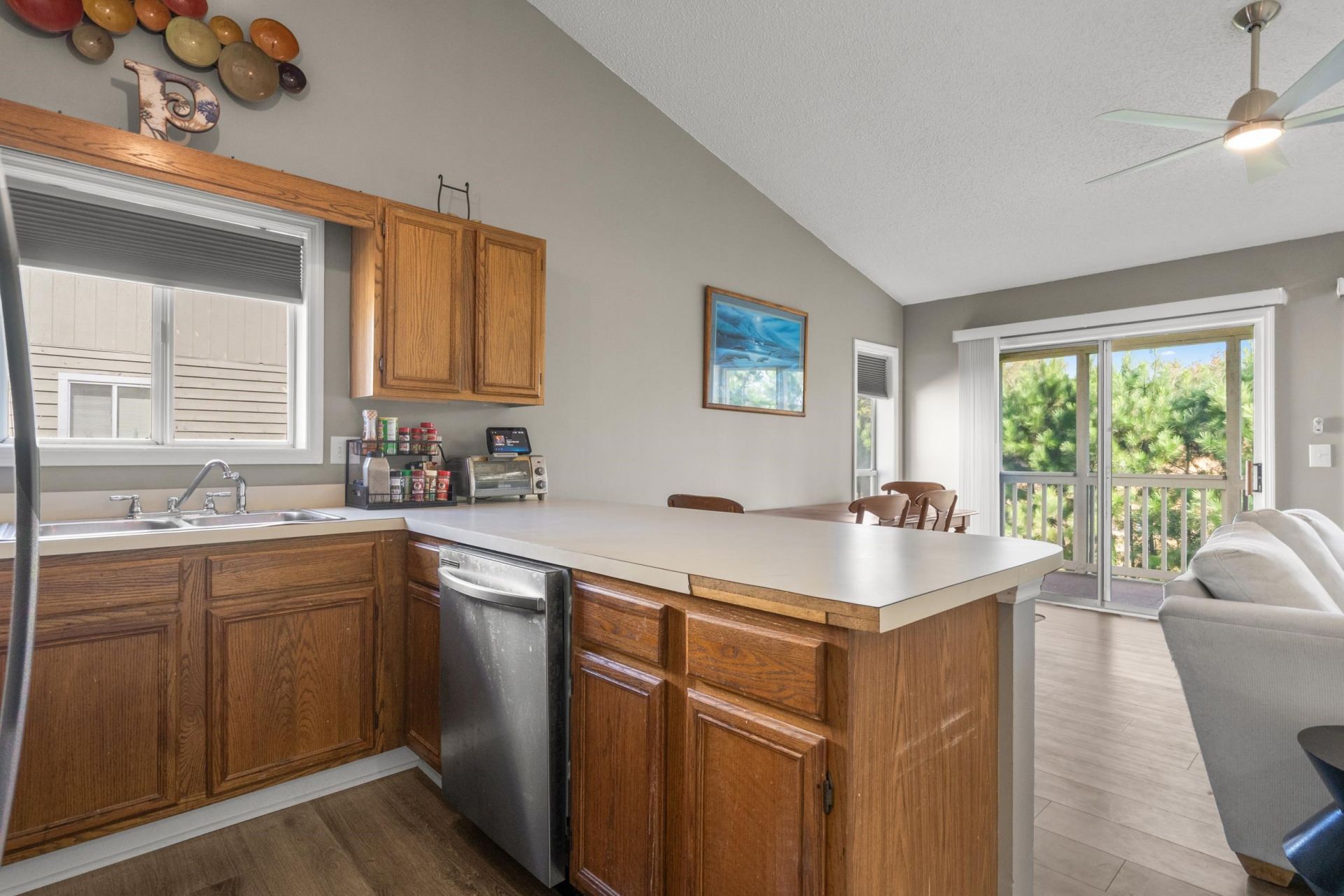1129 White Tree Ln.  Photo 19