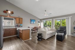 1129 White Tree Ln.  photo 4