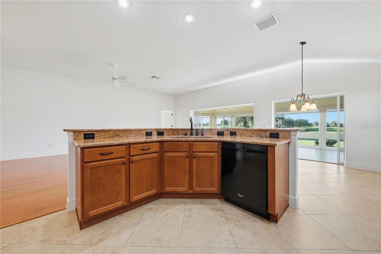 1102 Allaire Loop, The Villages, FL 32163 Photo