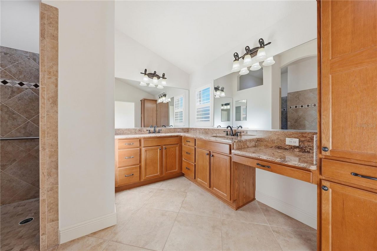 1102 Allaire Loop, The Villages, FL 32163 Photo