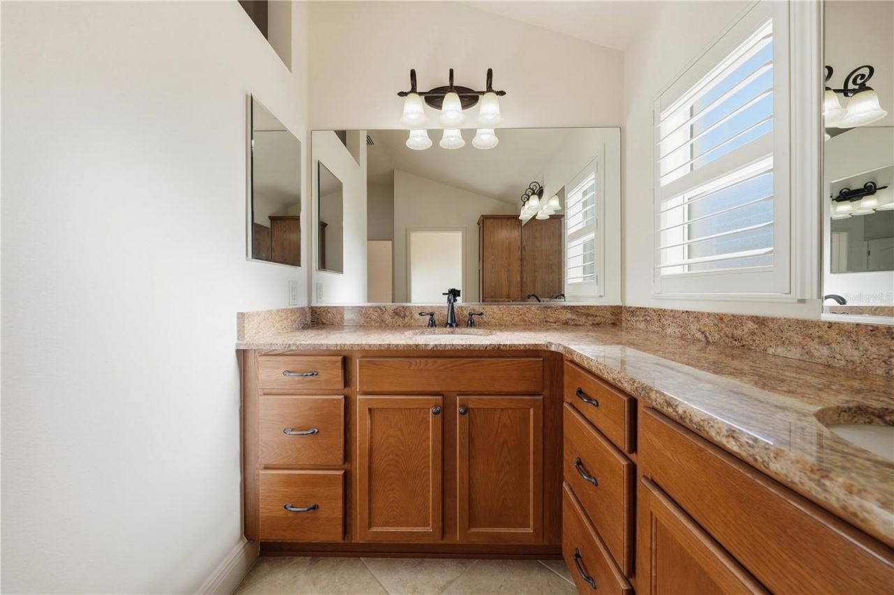 1102 Allaire Loop, The Villages, FL 32163 Photo