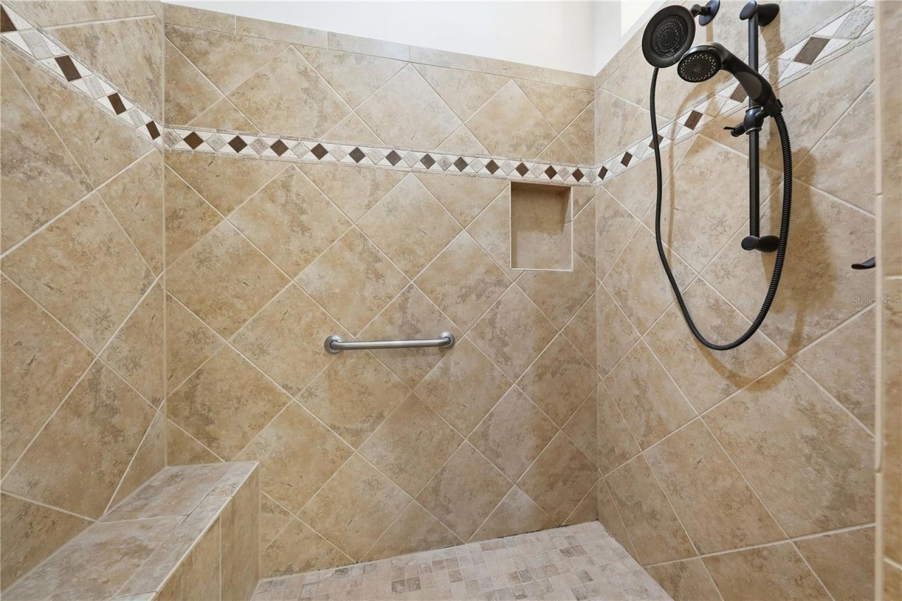1102 Allaire Loop, The Villages, FL 32163 Photo